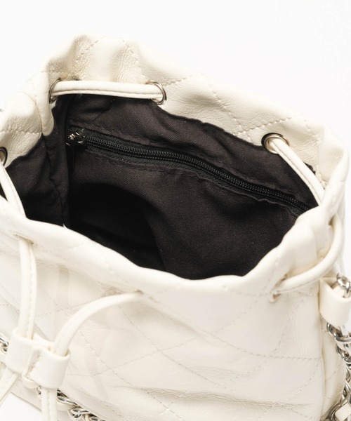 ZAKKA-BOX（ザッカボックス）の「キンチャクキルティングポシェット（ショルダーバッグ・レディース・シルバー/ブラック/アイボリー・FREE）」の9枚目の写真
