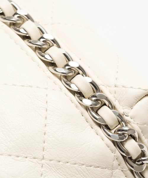 ZAKKA-BOX（ザッカボックス）の「キンチャクキルティングポシェット（ショルダーバッグ・レディース・シルバー/ブラック/アイボリー・FREE）」の6枚目の写真