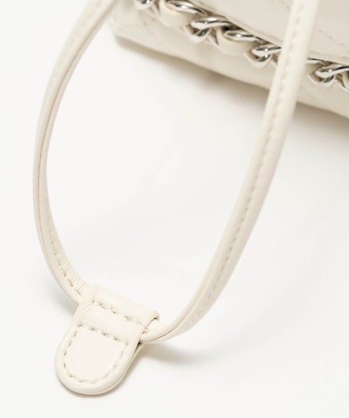 ZAKKA-BOX（ザッカボックス）の「キンチャクキルティングポシェット（ショルダーバッグ・レディース・シルバー/ブラック/アイボリー・FREE）」の4枚目の写真