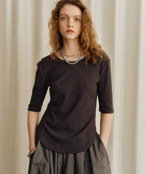 yae（ヤエ）の「Short sleeve 2way U-neck rib top / ショートスリーブ2wayUネックリブトップス（Tシャツ/カットソー・レディース・グレー/ブラック/ライトブルー/ベビーピンク・36/38）」の3枚目の写真