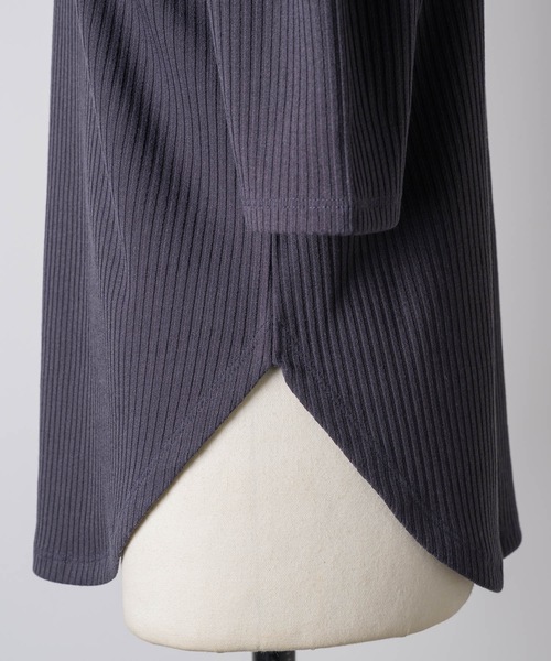 yae（ヤエ）の「Short sleeve 2way U-neck rib top / ショートスリーブ2wayUネックリブトップス（Tシャツ/カットソー・レディース・グレー/ブラック/ライトブルー/ベビーピンク・36/38）」の7枚目の写真