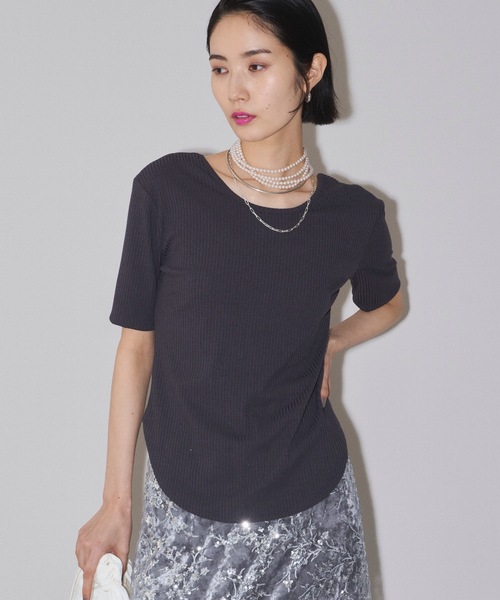 yae（ヤエ）の「Short sleeve 2way U-neck rib top / ショートスリーブ2wayUネックリブトップス（Tシャツ/カットソー・レディース・グレー/ブラック/ライトブルー/ベビーピンク・36/38）」の16枚目の写真