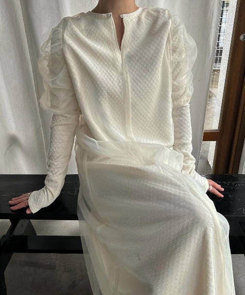 WILLFULLY（ウィルフリー）の「layered tulle floating jacquard gather OP（ワンピース・レディース・ブラック/ライトホワイト・FREE）」の3枚目の写真