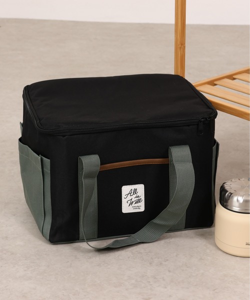 emesuelee(エメスーリー)の「保冷保温スクエアBAG(エコバッグ/サブバッグ・レディース・グリーン系1/ブルー/チャコールグレー/ベージュ系1/アイボリー/ライトベージュ/ピンク/ネイビー/イエロー/ブラック/グリーン/ベージュ・フリー)」の1枚目の写真