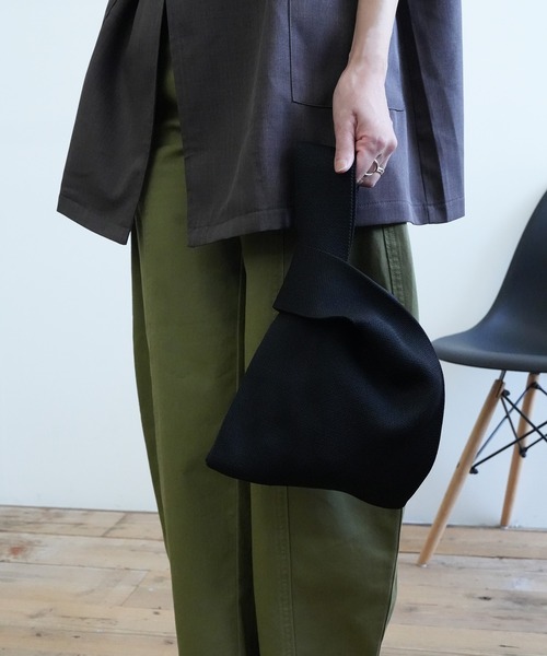 Kotoe（コトエ）の「カラバリ ニット ミニトートバッグ（トートバッグ・レディース・ブラック/ピンク/パープル/グリーン/グレー系その他/ライトブルー/エメラルド/ピンク系その他/レッド/イエロー/オレンジ・FREE）」の2枚目の写真