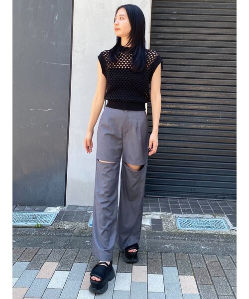 EMODA（エモダ）の「ジップスリットワイドパンツ（その他パンツ・レディース・ブラック/グレー・SMALL/MEDIUM）」の15枚目の写真