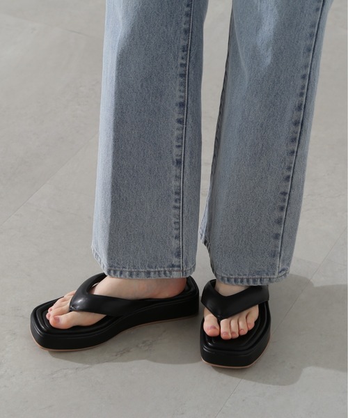 N.(N. Natural Beauty Basic)(エヌエヌナチュラルビューティーベーシック)の「◆フラットトングサンダル(サンダル・レディース・ホワイト/ブラック・LARGE/MEDIUM)」の7枚目の写真