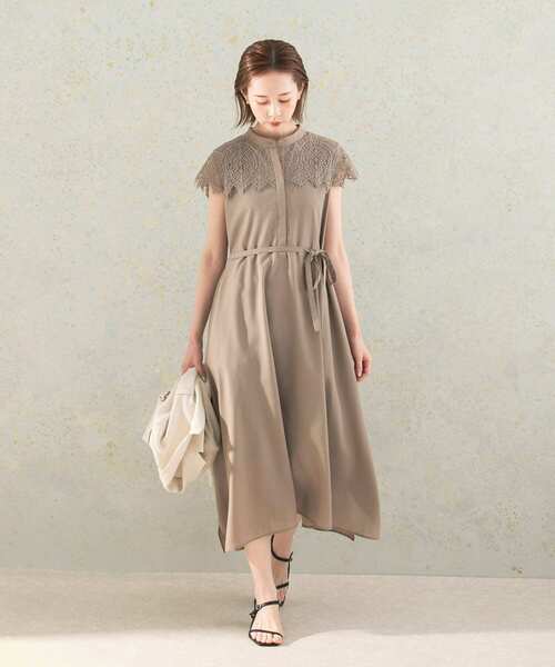 URBAN RESEARCH ROSSO WOMEN（アーバンリサーチ　ロッソ）の「ウォッシャブルヨークレースワンピース（ワンピース・レディース・ブラック/ブルー/モカ・FREE）」の6枚目の写真