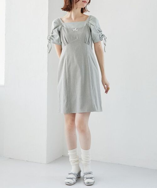 MAJESTIC LEGON(マジェスティックレゴン)の「フロントリボンミニキャミワンピース(ワンピース・レディース・ブラック系その他/ホワイト系その他2/ブラック系その他2・MEDIUM)」の1枚目の写真
