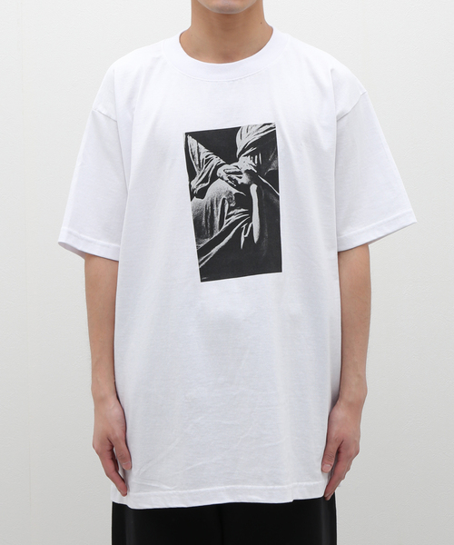 PLEASURES(プレジャー)の「【PLEASURES × JOY DIVISION】HANDS T-SHIRT(Tシャツ/カットソー・メンズ・ブラック・MEDIUM)」の3枚目の写真