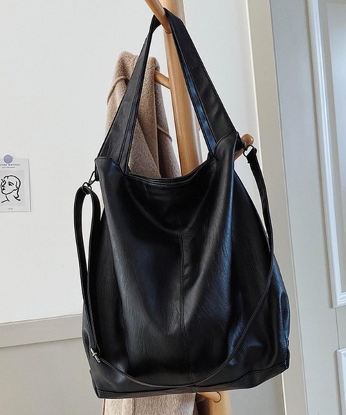 LA VORAGINE(ラ ヴォラジネ)の「A4対応大容量ショルダーバッグ 2WAY シンプルレザートートバッグ(トートバッグ・レディース・グリーン/ブラック/アイボリー・FREE)」の7枚目の写真