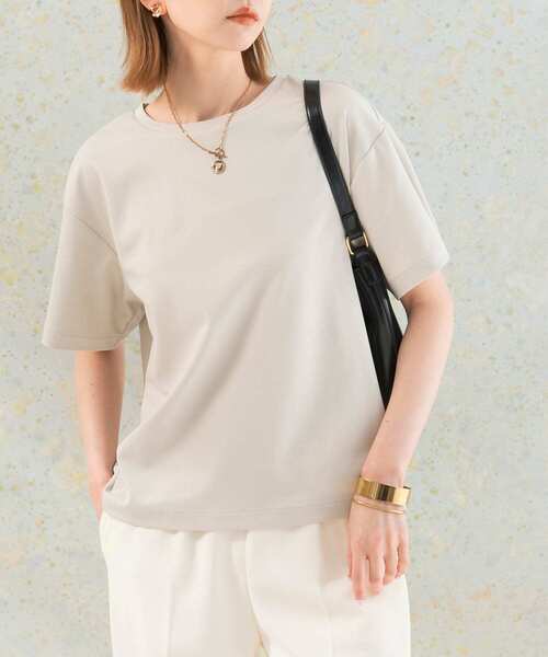 URBAN RESEARCH ROSSO WOMEN(アーバンリサーチ ロッソ)の「汗染み防止スーピマコットンTシャツ(Tシャツ/カットソー・レディース・オフホワイト/ライトベージュ/ライトグレー/ネイビー・FREE)」の9枚目の写真