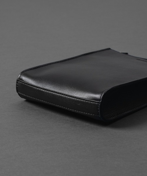 CASPER JOHN（キャスパージョン）の「Cow leather mini shoulder bag/カウレザーミニショルダーバッグ（ショルダーバッグ・メンズ・ブラック・FREE）」の7枚目の写真