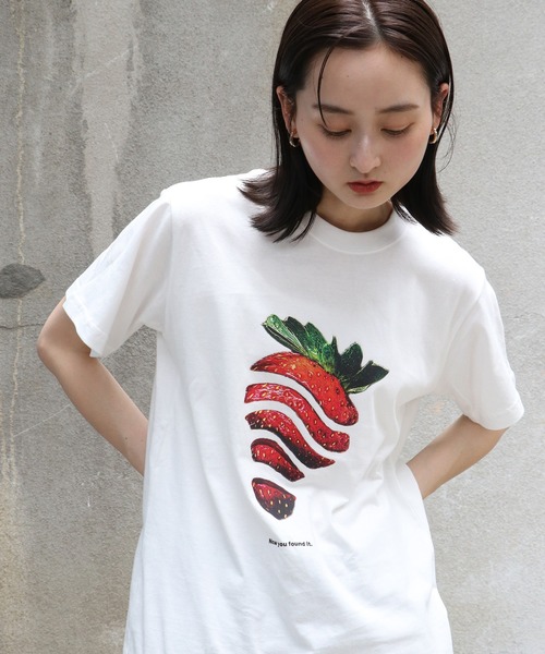 UNIT CHEST(ユニットチェスト)の「【UNIT CHEST】unique unisex T-shirt OIF designer eggs コラボT Strawberry byHARUKA YAMASAKI(Tシャツ/カットソー・メンズ・ブラック/ホワイト・L/M/S)」の14枚目の写真