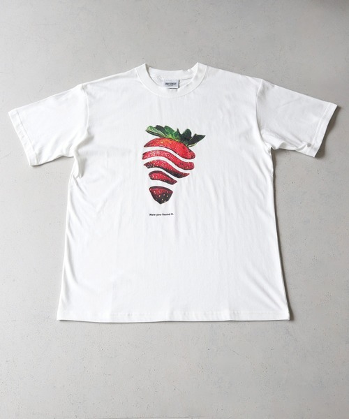 UNIT CHEST（ユニットチェスト）の「【UNIT CHEST】unique unisex T-shirt　OIF designer eggs コラボT Strawberry byHARUKA YAMASAKI（Tシャツ/カットソー・メンズ・ブラック/ホワイト・L/M/S）」の19枚目の写真