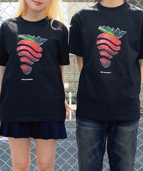 UNIT CHEST（ユニットチェスト）の「【UNIT CHEST】unique unisex T-shirt　OIF designer eggs コラボT Strawberry byHARUKA YAMASAKI（Tシャツ/カットソー・メンズ・ブラック/ホワイト・L/M/S）」の18枚目の写真