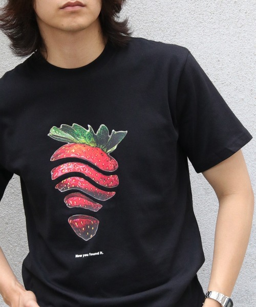 UNIT CHEST(ユニットチェスト)の「【UNIT CHEST】unique unisex T-shirt OIF designer eggs コラボT Strawberry byHARUKA YAMASAKI(Tシャツ/カットソー・メンズ・ブラック/ホワイト・L/M/S)」の10枚目の写真