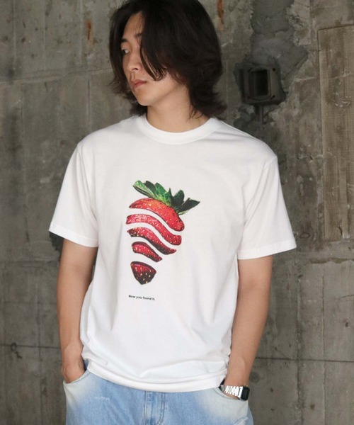 UNIT CHEST(ユニットチェスト)の「【UNIT CHEST】unique unisex T-shirt OIF designer eggs コラボT Strawberry byHARUKA YAMASAKI(Tシャツ/カットソー・メンズ・ブラック/ホワイト・L/M/S)」の8枚目の写真