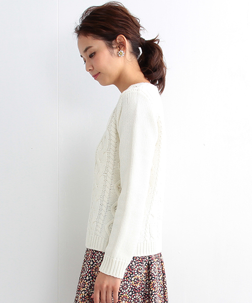 BEAMS LIGHTS Women's（ビームスライツ ウィメンズ）の「BEAMS LIGHTS / MIXケーブル柄編 プルオーバー（ニット/セーター・レディース・オフホワイト/ブラック/ライトグレー・FREE）」の7枚目の写真