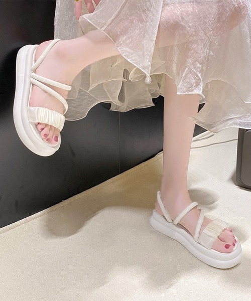 Miniministore(ミニミニストア)の「厚底サンダル ストラップサンダル 夏(サンダル・レディース・アイボリー/ブラック・25.0cm/24.5cm/24.0cm/23.5cm/23.0cm/22.5cm)」の13枚目の写真