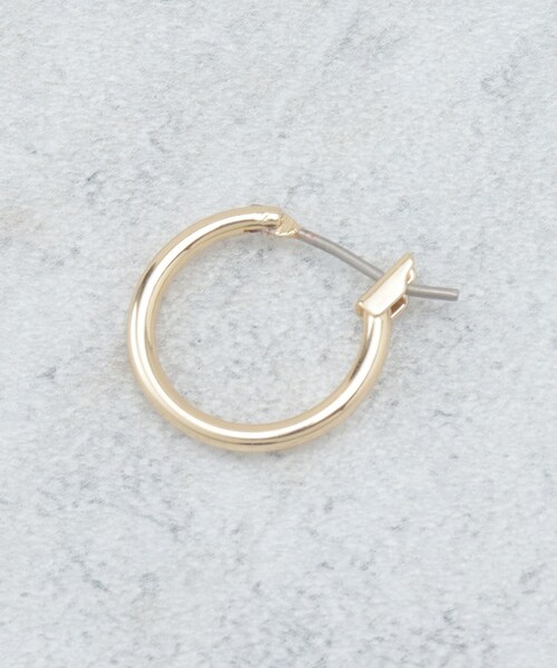 OPAQUE.CLIP(オペークドットクリップ)の「パール調フックピアス(ピアス(両耳用)・レディース・シルバー/ゴールド・00)」の6枚目の写真