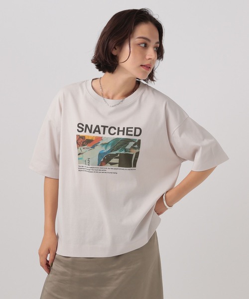 BAYFLOW（ベイフロー）の「[シワになりにくい]フォトプリントワイドＴ（Tシャツ/カットソー・レディース・オフホワイト/ピンク/グレイッシュベージュ・FREE）」の3枚目の写真