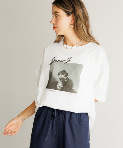 BAYFLOW（ベイフロー）の「[シワになりにくい]フォトプリントワイドＴ（Tシャツ/カットソー・レディース・オフホワイト/ピンク/グレイッシュベージュ・FREE）」の8枚目の写真