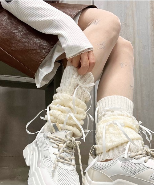 poiregnee（ポワニェ）の「［select］リボンレッグウォーマー（レッグウォーマー・レディース・オリーブ/ブラック/ベージュ/ホワイト・FREE）」の2枚目の写真