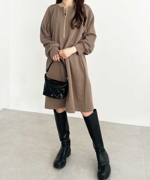 GeeRA（ジーラ）の「前後2WAYハーフジップミニワンピース（ワンピース・レディース・ブラック/アイボリー/モカ・MEDIUM/LARGE）」の3枚目の写真
