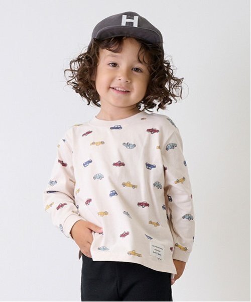 petit main（プティマイン）の「【プティプラ】BOYS長袖Tシャツ（Tシャツ/カットソー・キッズ・オフホワイト/ブルー/ライトグリーン/レッド/ネイビー/ブラック×ホワイト/エメラルド/マルチ/トップグレー/ライトベージュ・80ｃｍ/90cm/100cm/110cm/120cm/130cm）」の10枚目の写真