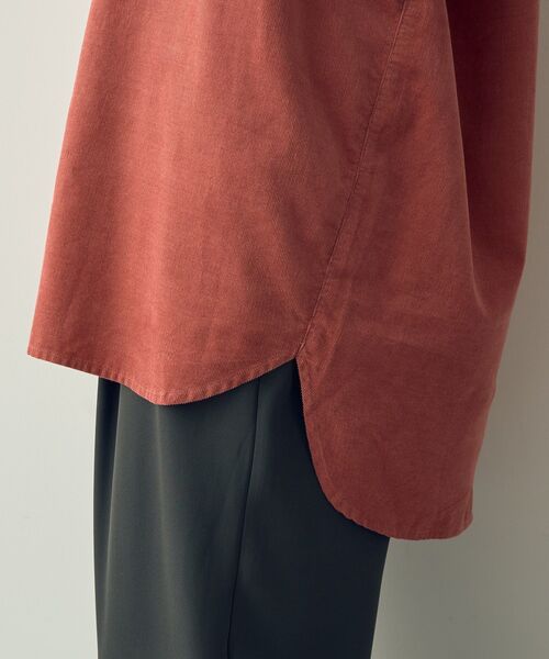 YECCA VECCA（イェッカヴェッカ）の「コーデュロイバック釦デザインシャツ（シャツ/ブラウス・レディース・ピンク/グレイッシュベージュ/チャコールグレー・FREE）」の19枚目の写真