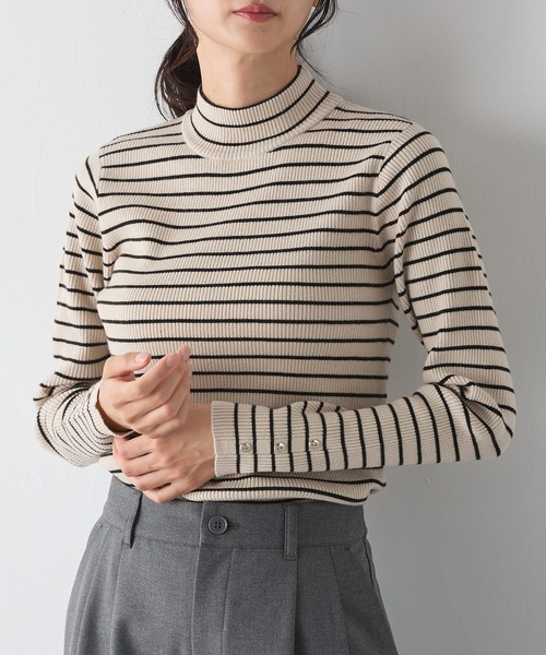 Honeys（ハニーズ）の「袖口金釦リブニット（ニット/セーター・レディース・レッド/グリーン/ブラック×ベージュ/アイボリー/ブラック/ホワイト×ブラック/杢グレー・S/M/L/LL）」の4枚目の写真