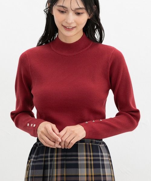 Honeys（ハニーズ）の「袖口金釦リブニット（ニット/セーター・レディース・レッド/グリーン/ブラック×ベージュ/アイボリー/ブラック/ホワイト×ブラック/杢グレー・S/M/L/LL）」の7枚目の写真