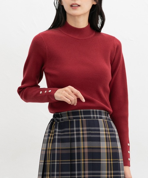 Honeys（ハニーズ）の「袖口金釦リブニット（ニット/セーター・レディース・レッド/グリーン/ブラック×ベージュ/アイボリー/ブラック/ホワイト×ブラック/杢グレー・S/M/L/LL）」の13枚目の写真