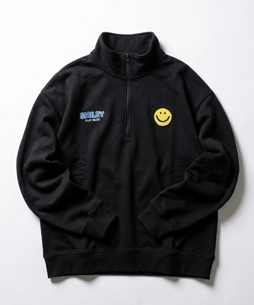 SMILEY FACE（スマイリーフェイス）の「SMILEY FACE/スマイリーフェイス 裏起毛 ワンポイント刺繍 袖ロゴプリント オーバーサイズ スウェット ハーフジップ レディース メンズ（スウェット・レディース・グレー系その他2/スミクロ/ブラック系その他3/ブラック系その他/アッシュグレー/ネイビー/ブラック系その他2/グレー系その他/ブラック・L/M/LL）」の5枚目の写真