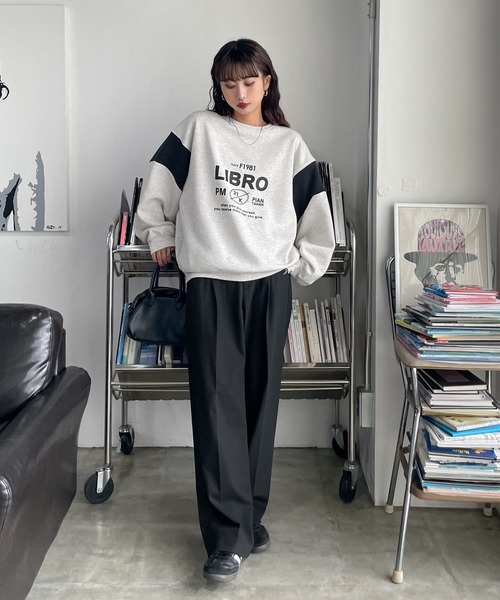 ウーヴェル　新品タグ付きトレーナースエット セール】デザイン切り替えスウェットトレーナー（スウェット