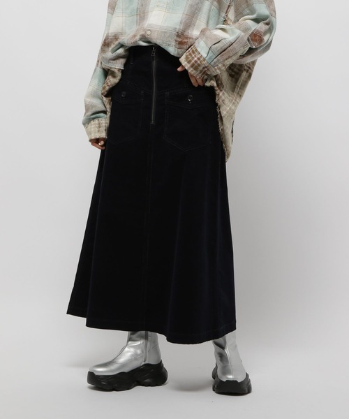 niko and...(ニコアンド)の「キャラメルパッチZIPスカート(スカート・レディース・カーキ/ネイビー/ライトグレー・MEDIUM/LARGE)」の8枚目の写真