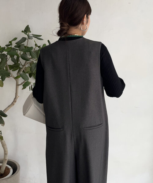 DouDou（ドゥドゥ）の「【WEB限定】フラップポケットサロペット（つなぎ/オールインワン・レディース・チャコールグレー/ブラック・2）」の20枚目の写真