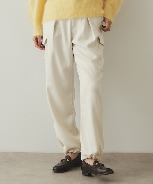 OPAQUE.CLIP（オペークドットクリップ）の「◆ウールライクカーゴパンツ【洗濯機洗い可】（その他パンツ・レディース・アイボリー/ブラック・38/40/42）」の2枚目の写真