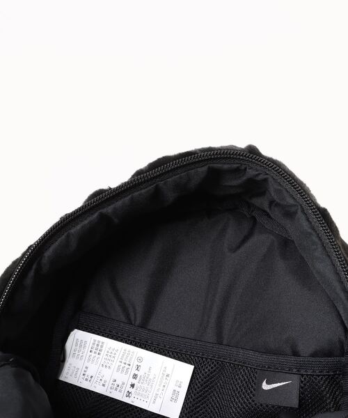NIKE（ナイキ）の「【NIKE】ナイキ スポーツウェア フューチュラ フェイクファー ミニバックパック(6L)（バックパック/リュック・レディース・ライトグリーン/ブラック・FREE）」の4枚目の写真