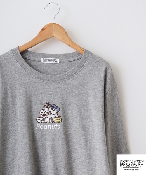 PEANUTS(ピーナッツ)の「PEANUTSワンポイント刺繍長袖Tシャツ(Tシャツ/カットソー・メンズ・ブラック/杢グレー/オフホワイト/マスタード/オレンジ系/グリーン・M/L/LL)」の3枚目の写真