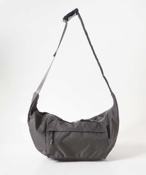 SENSE OF PLACE by URBAN RESEARCH（センスオブプレイスバイアーバンリサーチ）の「ナイロンボディバッグ（ショルダーバッグ・メンズ・ブラック/チャコールグレー/グレー・ONE）」の7枚目の写真