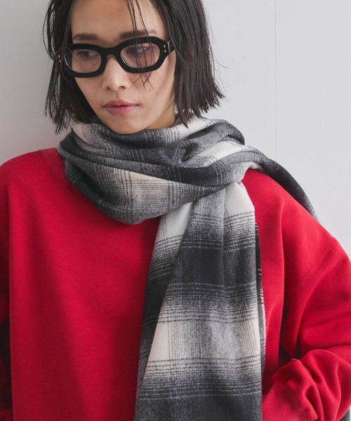 VICKY（ビッキー）の「オンブレーチェックフリンジストール（ストール/ショール・レディース・ブラック系その他/レッド系その他・FREE）」の8枚目の写真