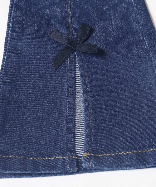 coca（coca）（コカ）の「キッズ　裾リボンフレアデニムパンツ（デニムパンツ・キッズ・ネイビー/ブラック・150/140/130/120）」の8枚目の写真