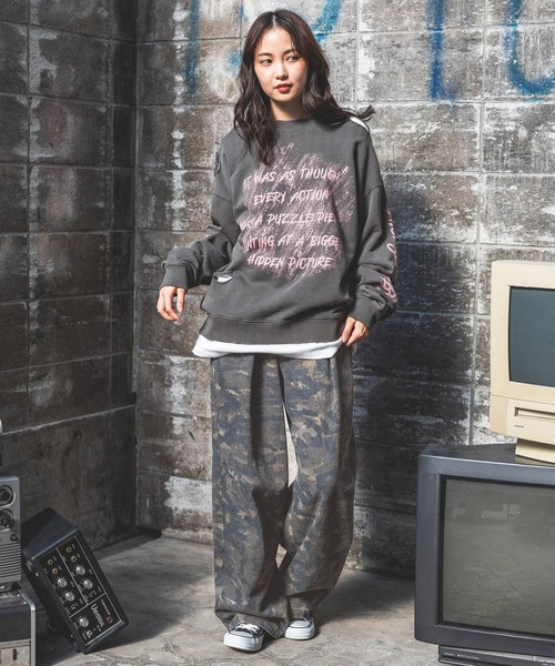 PBLIM(ページボーイリム)の「【UNISEX】カスレロゴダメージスウェット(スウェット・レディース・ピンク/ホワイト/チャコールグレー・MEDIUM/LARGE)」の4枚目の写真