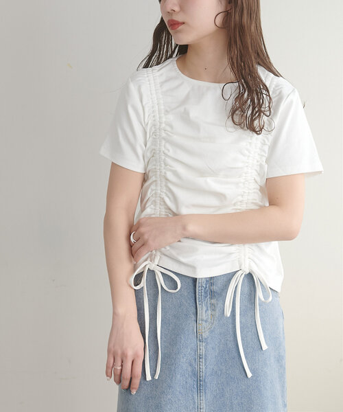 DISCOAT(ディスコート)の「【umm.】ギャザーTシャツ(Tシャツ/カットソー・レディース・カーキ/オフホワイト/ブラック・FREE)」の13枚目の写真