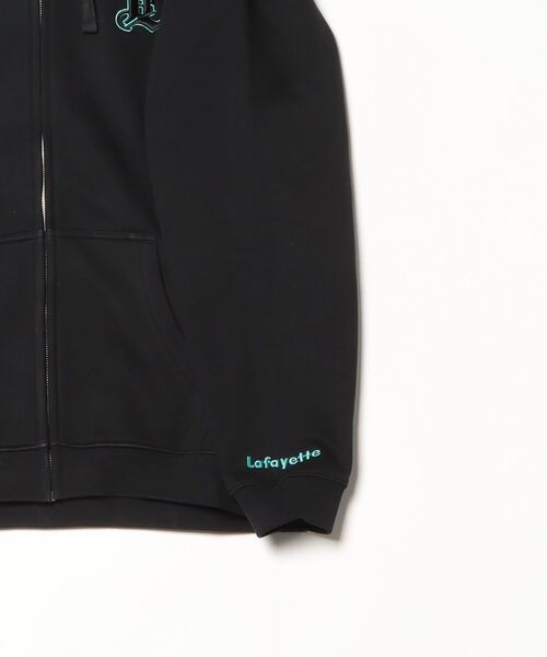 LFYT（エルエフワイティー）の「LFYT ラファイエット【Lafayette】× エルレイン【EL REIGN】- パーカー【MONOGRAM LF LOGO GRADATION HOODIE LE240401】（パーカー・メンズ・ブラック・MEDIUM/LARGE/X-LARGE/XX-LARGE）」の10枚目の写真