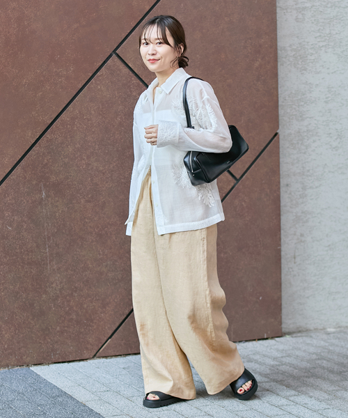 JOURNAL STANDARD(ジャーナルスタンダード)の「ソフトゼフィールリネンワイドパンツ(その他パンツ・レディース・ベージュ/ネイビー・36/38)」の3枚目の写真