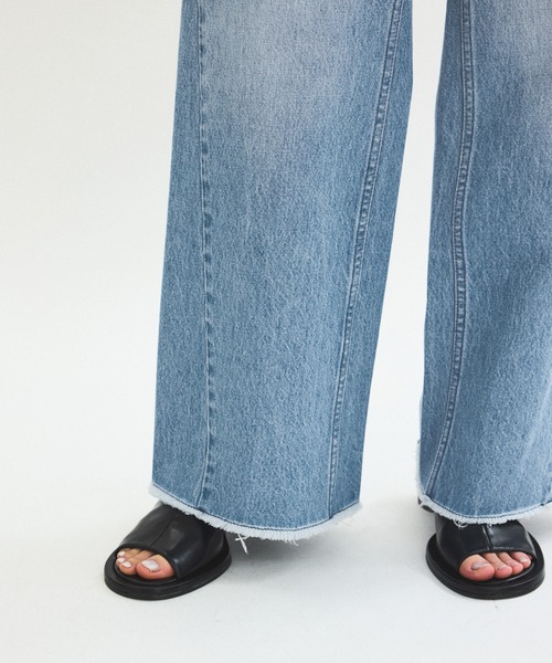 ADAM ET ROPE'(アダムエロペ)の「【Healthy Denim for ADAM ET ROPE'】別注 Daisy(デニムパンツ・レディース・ブルー系その他4/ブルー・0/1/2/3)」の14枚目の写真