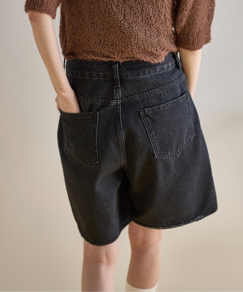 THE YOn（ザヨン）の「ハーフキュロットデニムパンツ（デニムパンツ・レディース・ブラック/ライトブルー・S/M）」の6枚目の写真